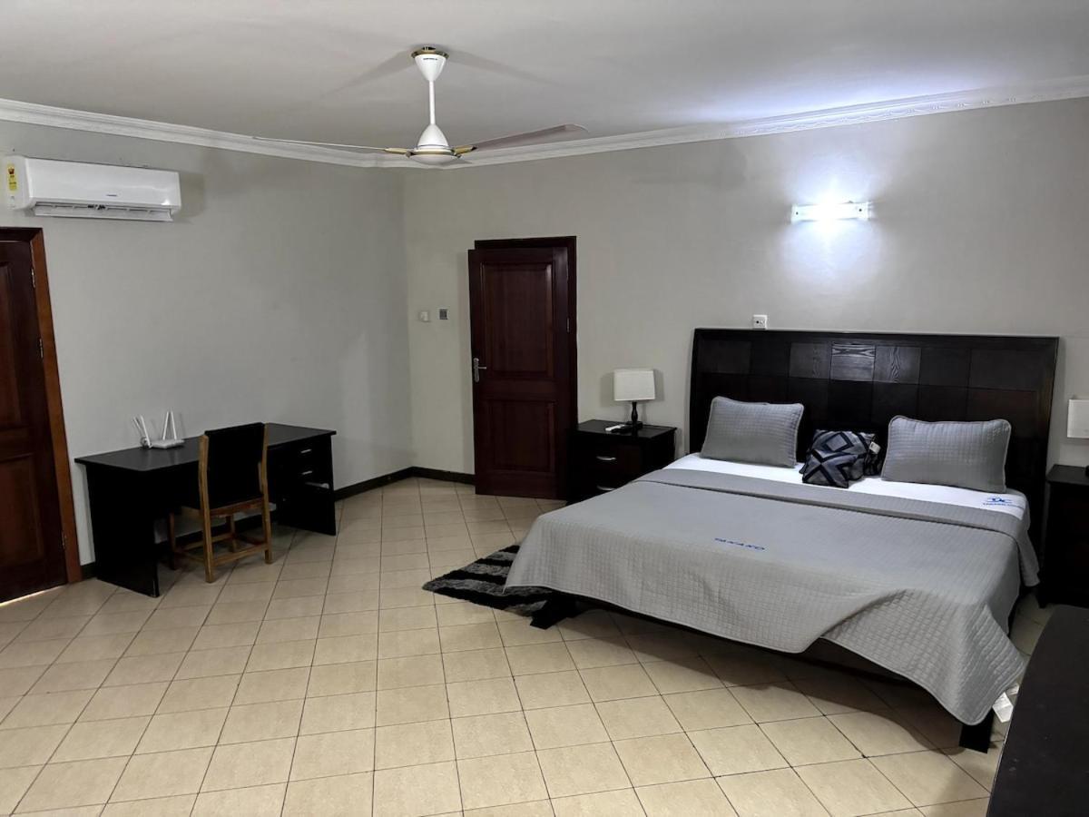 Takako Court Luxury Houses & Apartments, East Legon Аккра Экстерьер фото